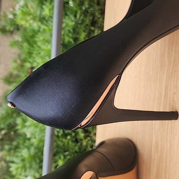 Ted Baker London Black Heels with Gold Trim - Picture 6 of 12